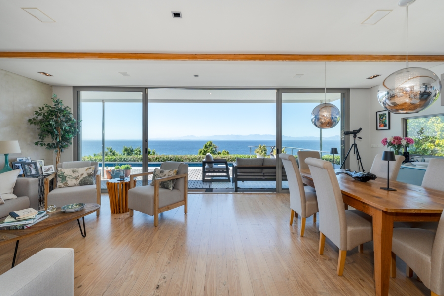 4 Bedroom Property for Sale in Murdock Valley Western Cape